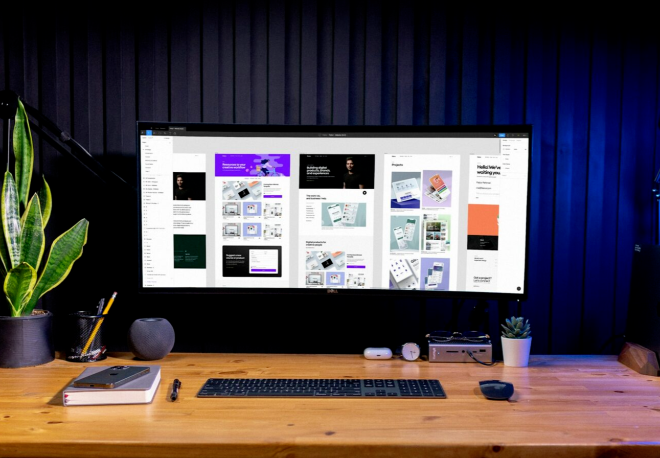 CLICK 11 studio workspace