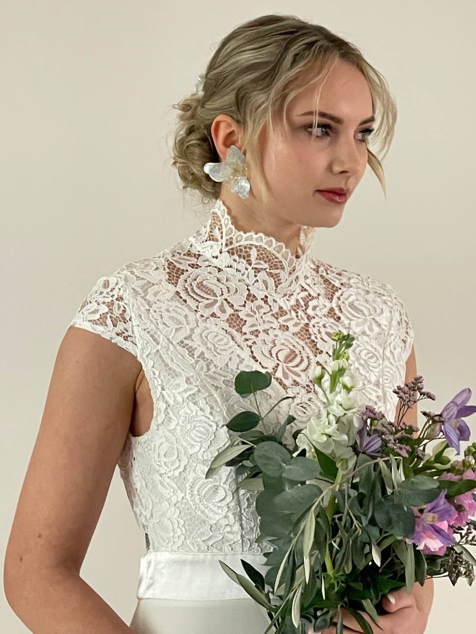 Yoli bridal portrait